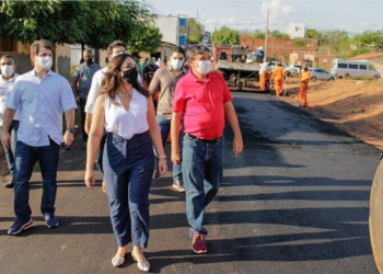 IDEPI realiza obras de recuperação de estradas e construção de calçamento em Picos